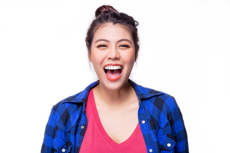 Do Dental Implants Feel Like Real Teeth? Understanding the Reality Behind the Restoration
